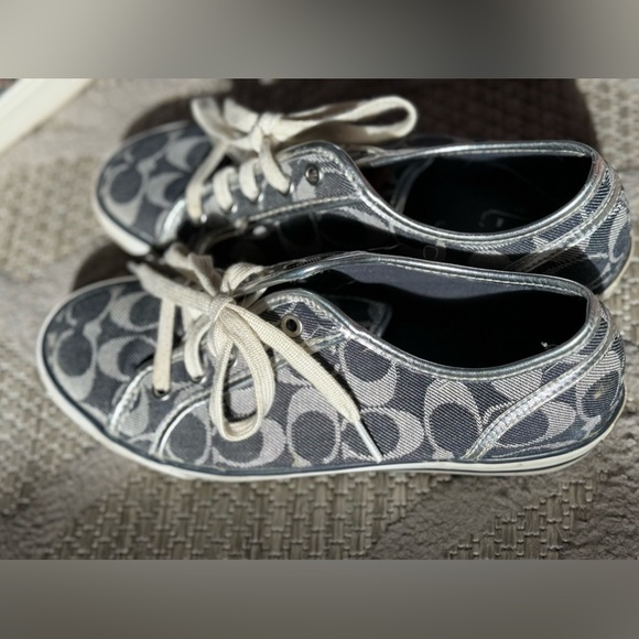 Coach shoes - Picture 2 of 5